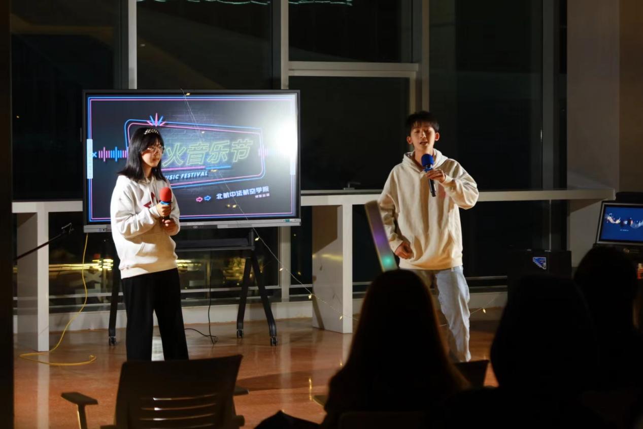 94c79c62f9bb75d152a34bd9ae69b31